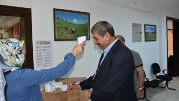 Reşadiye Belediye Meclisi sosyal mesafeye uyarak toplandı