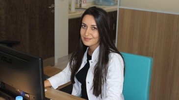 Kadın doğum uzmanı göreve başladı