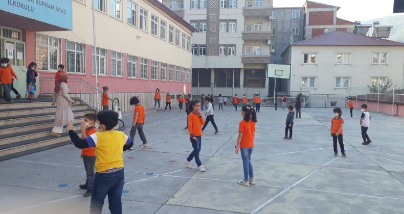 Reşadiye’de yüz yüze eğitim’de 2.aşama bugün başladı