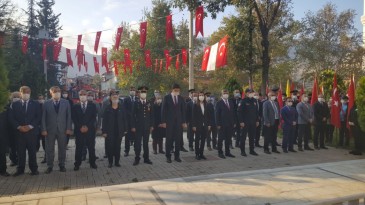 Reşadiye’de 09:05’te hayat durdu