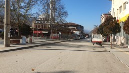 Reşadiye’de güneşli havada sokaklar sessiz kaldı