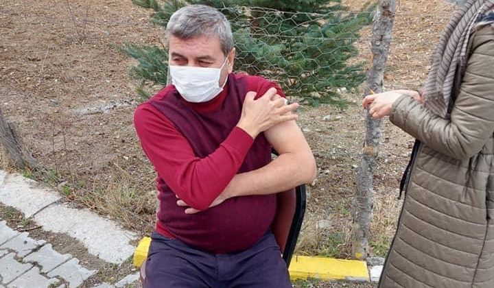 Başkan Yılmaz Covid-19 aşısı yaptırdı