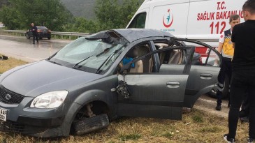 D100 yolunda trafik kazası 3 yaralı