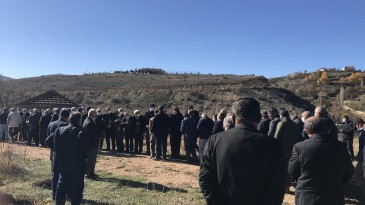 EĞİTİMCİ RECEP ERDEM TOPRAĞA VERİLDİ