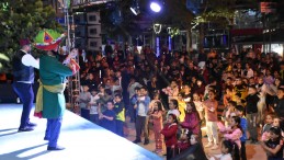 ÇOCUKLAR DOYASIYA EĞLENDİ