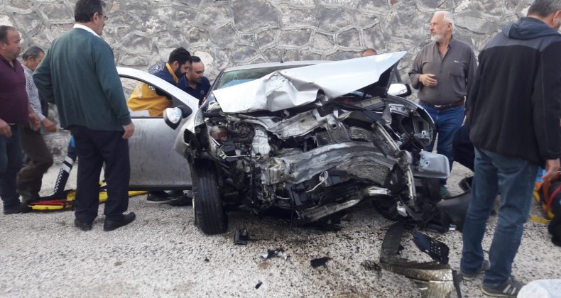 BUGÜN AYNI YERDE 2. KAZA 4 YARALI