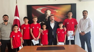 Reşadiye Gençlikspor Kulübü sporcularının başarıları ödüllendirildi