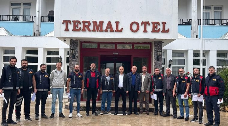 Kahramanlara vefa: Ergül Ünal itfaiye haftasını kutladı