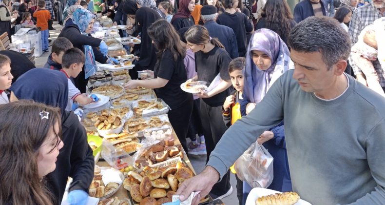 Reşadiye’de Öğrencilerden Gazze’ye 170 bin liralık destek