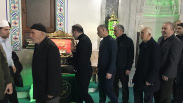 Reşadiye Merkez Camii’nde Enderun usulü teravih ve Sakal-ı Şerif ziyareti