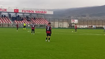 Reşadiye Termalspor gol olup yağdı, lider olarak döndü