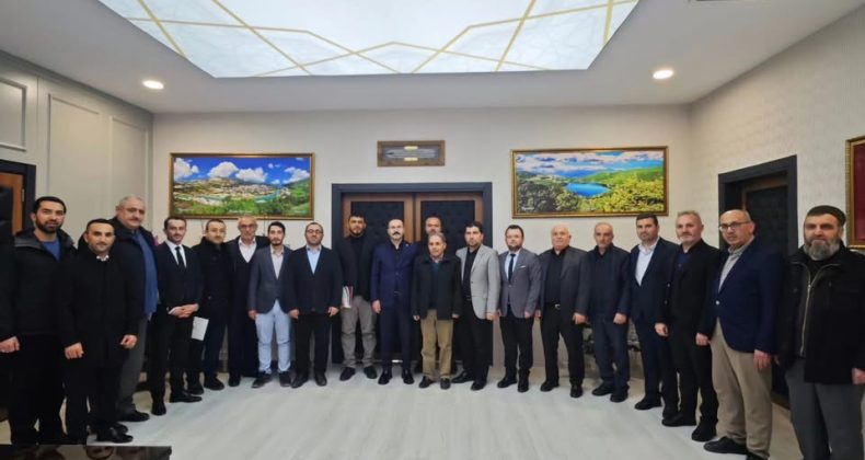 Reşadiye’de din görevlileri ödüllendirildi