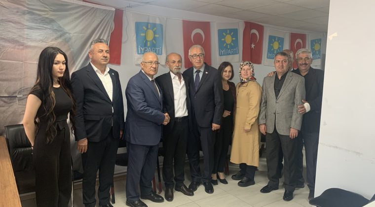 İYİ Parti Çevrecik’te Aşur Güneş’i aday gösterdi