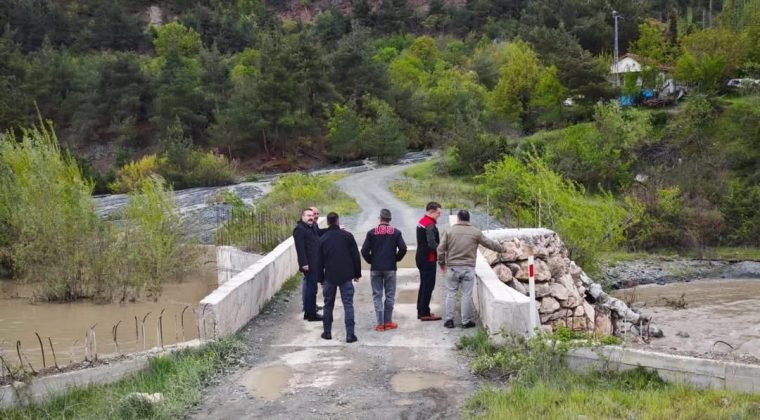 Reşadiye’de sel: Dere taşkınları köyleri vurdu