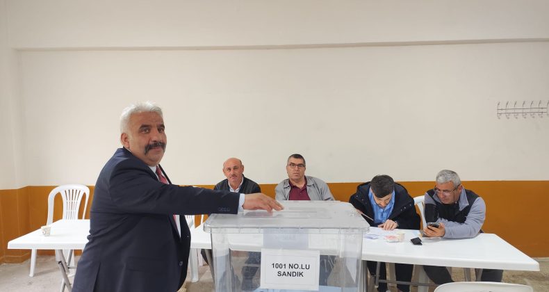 Köy halkı mahalle olmak için referanduma gitti;”Evet” çıktı