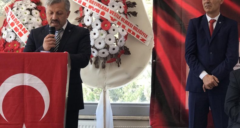 MHP Reşadiye’de bayrak değişimi: Erol Şimşek istifa etti