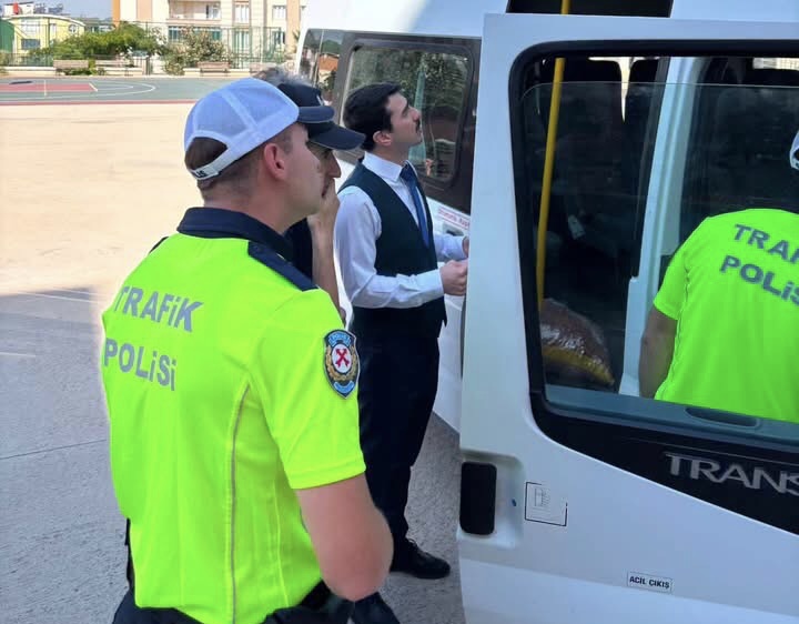 Reşadiye’de eğitim yılı öncesi servis şoförlerine trafik güvenliği eğitimi